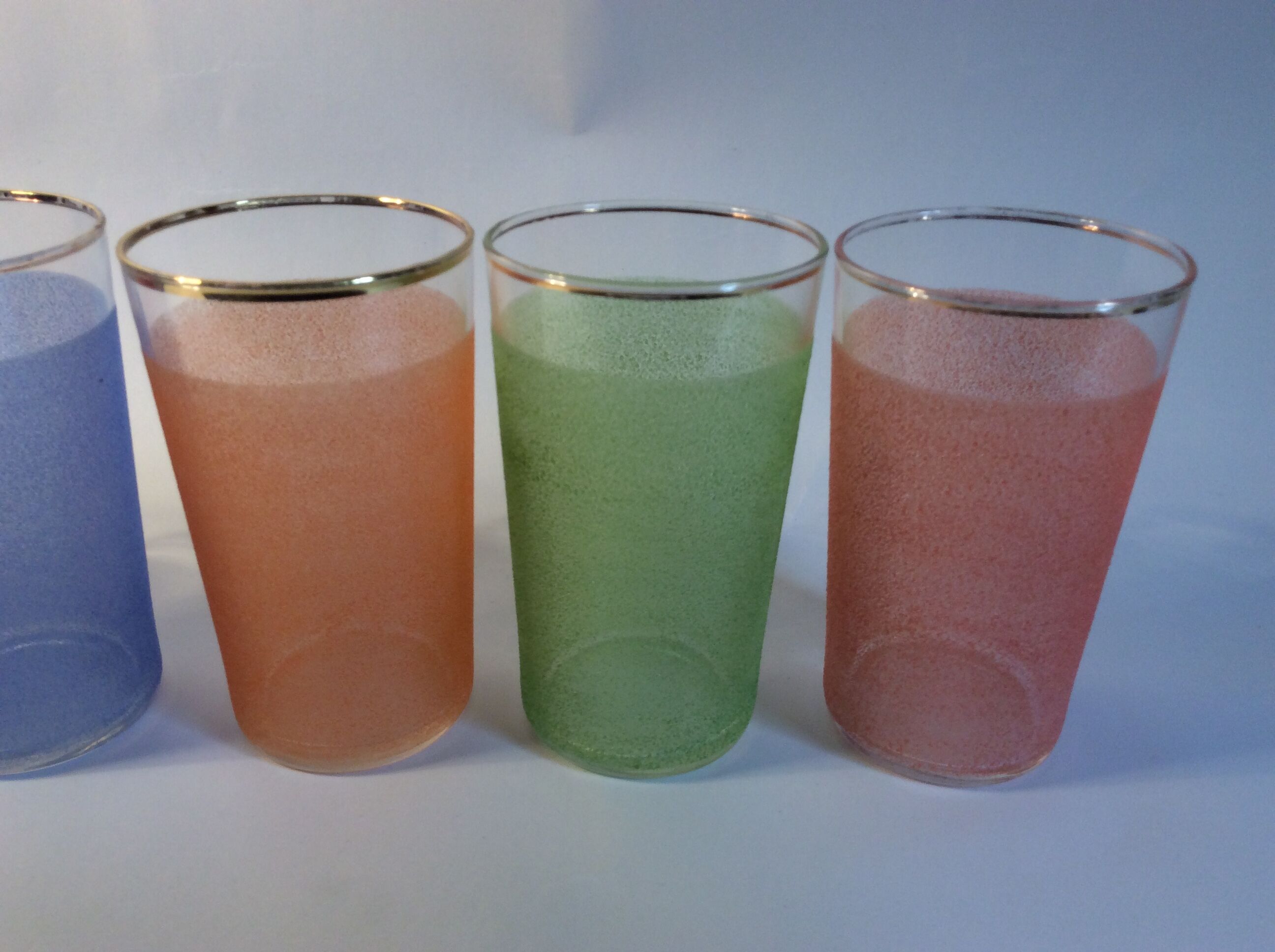Set of 5 vintage acidulated glasses