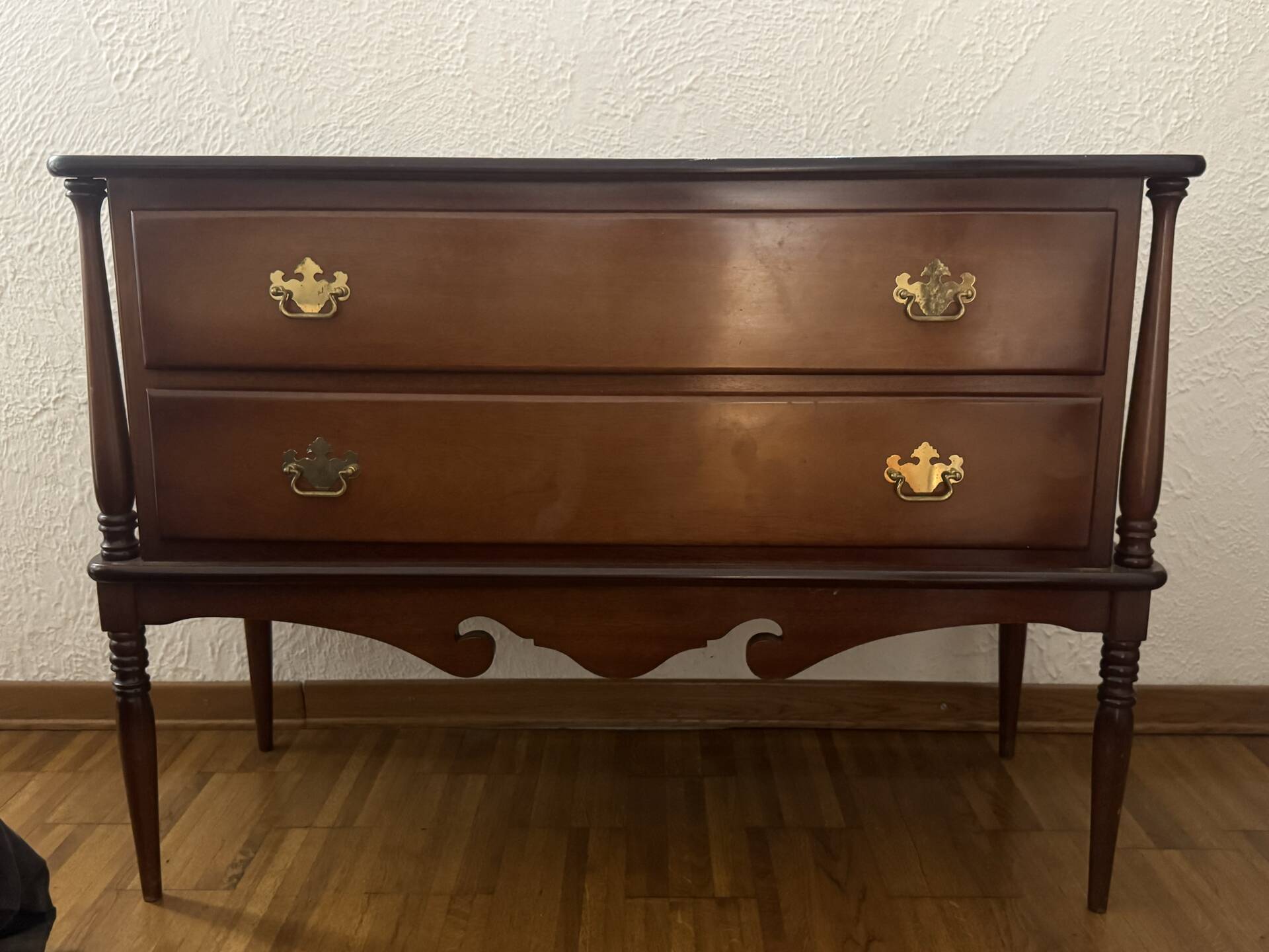 Vintage chest of drawers in solid cherry wood, 2 large drawers, Louis XVI style.