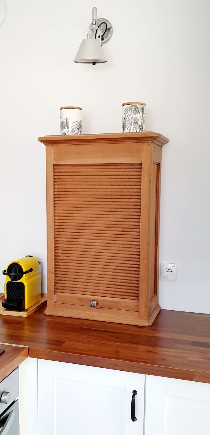 Wooden curtain cabinet