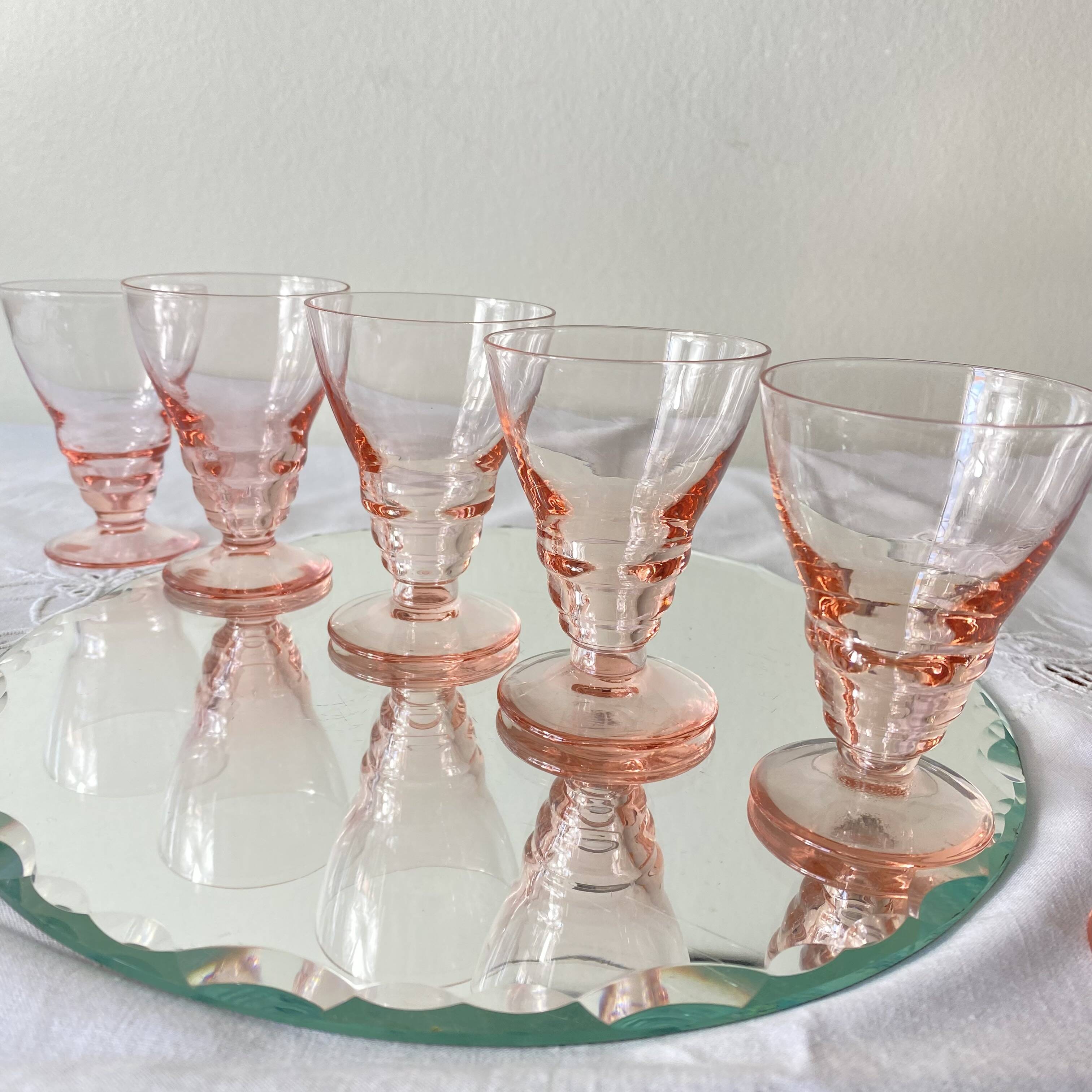 6 small Art Deco pink glasses 6 cl