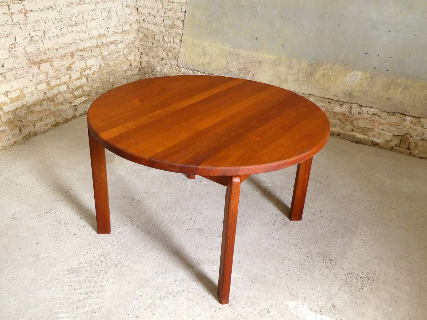 Table à manger danoise en teck massif, 1960