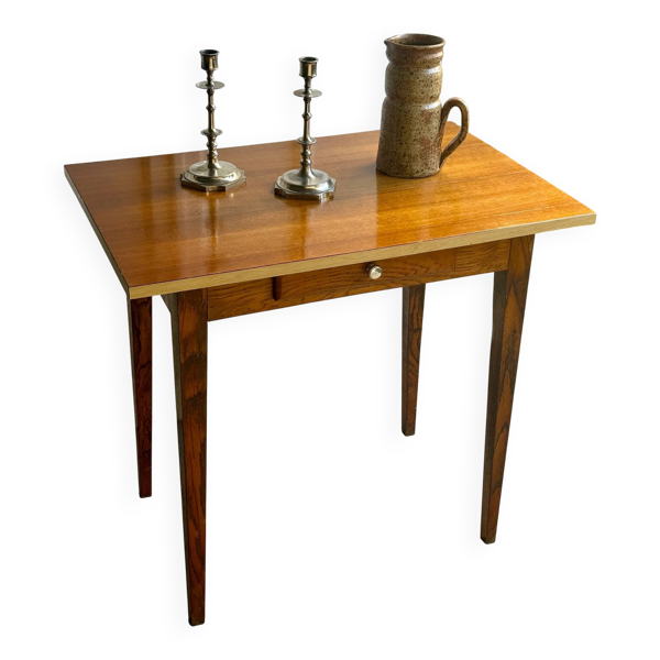 Petit bureau / table en bois et formica