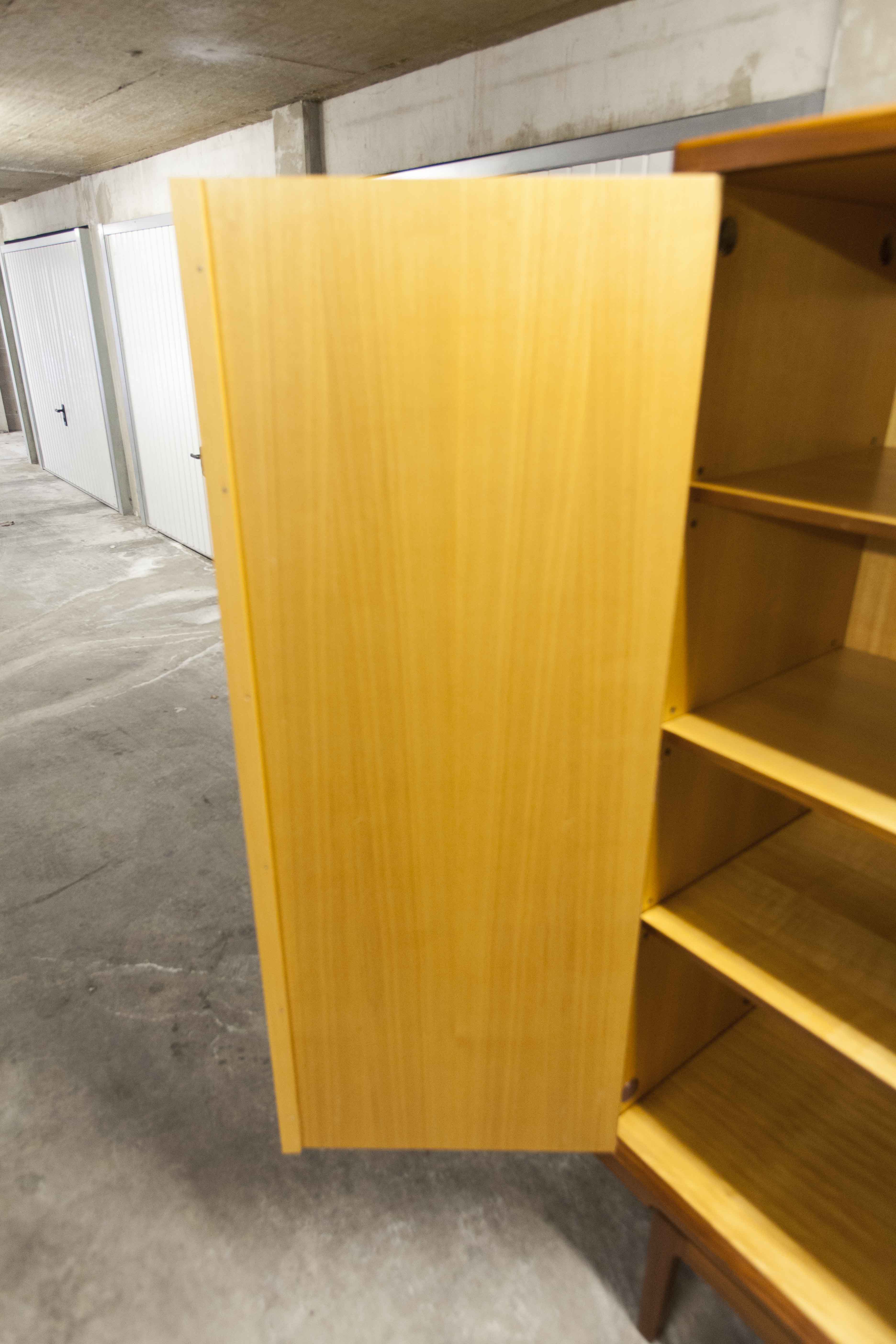 Armoire scandinave en teck 1969 NF Ameublement 202