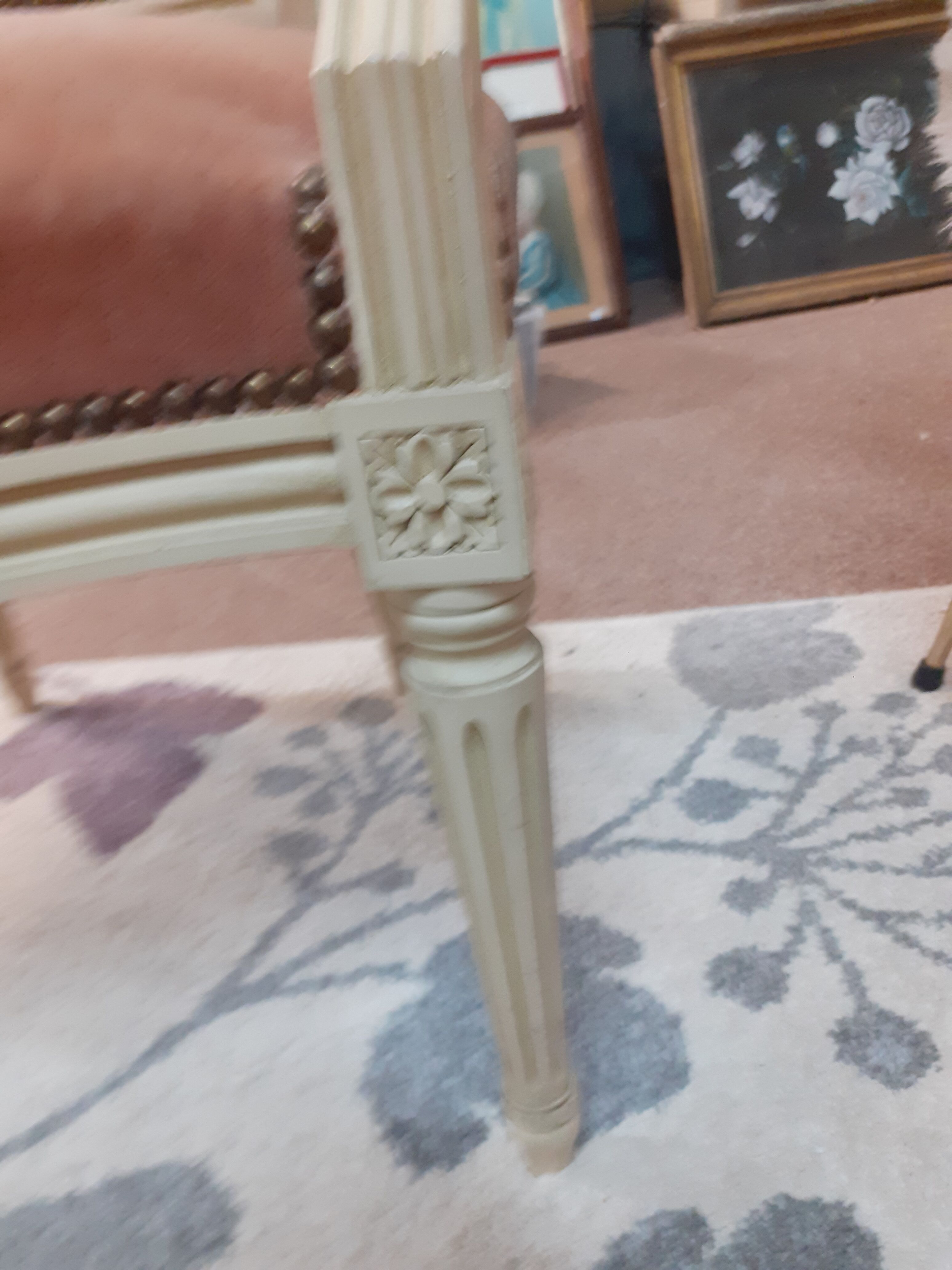 Fauteuil bois laqué blanc style Louis XVI
