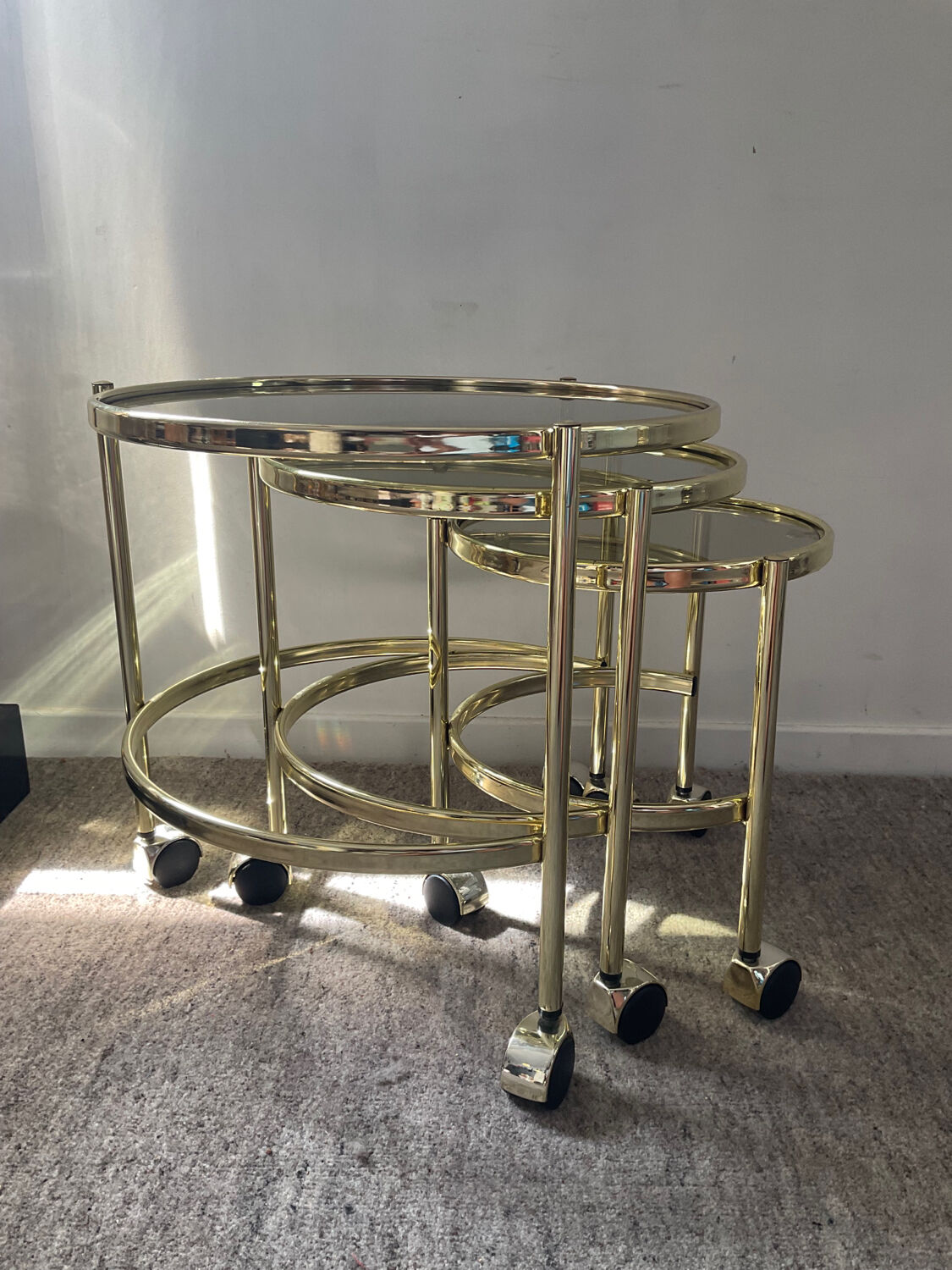 Series of 3 vintage nesting tables from the 70s-80s