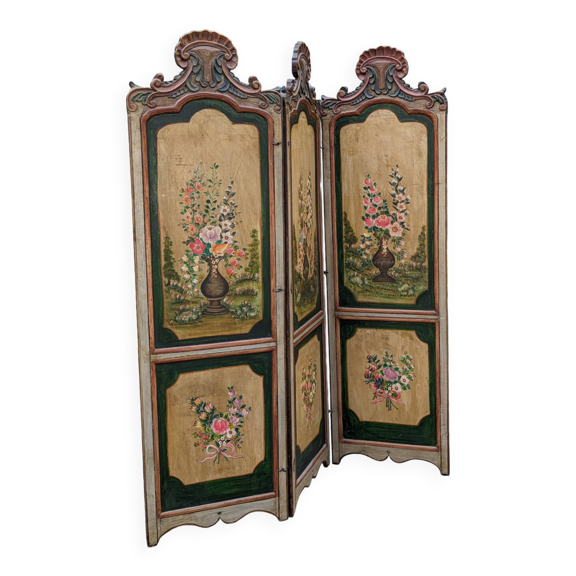 3-panel screen in painted wood
