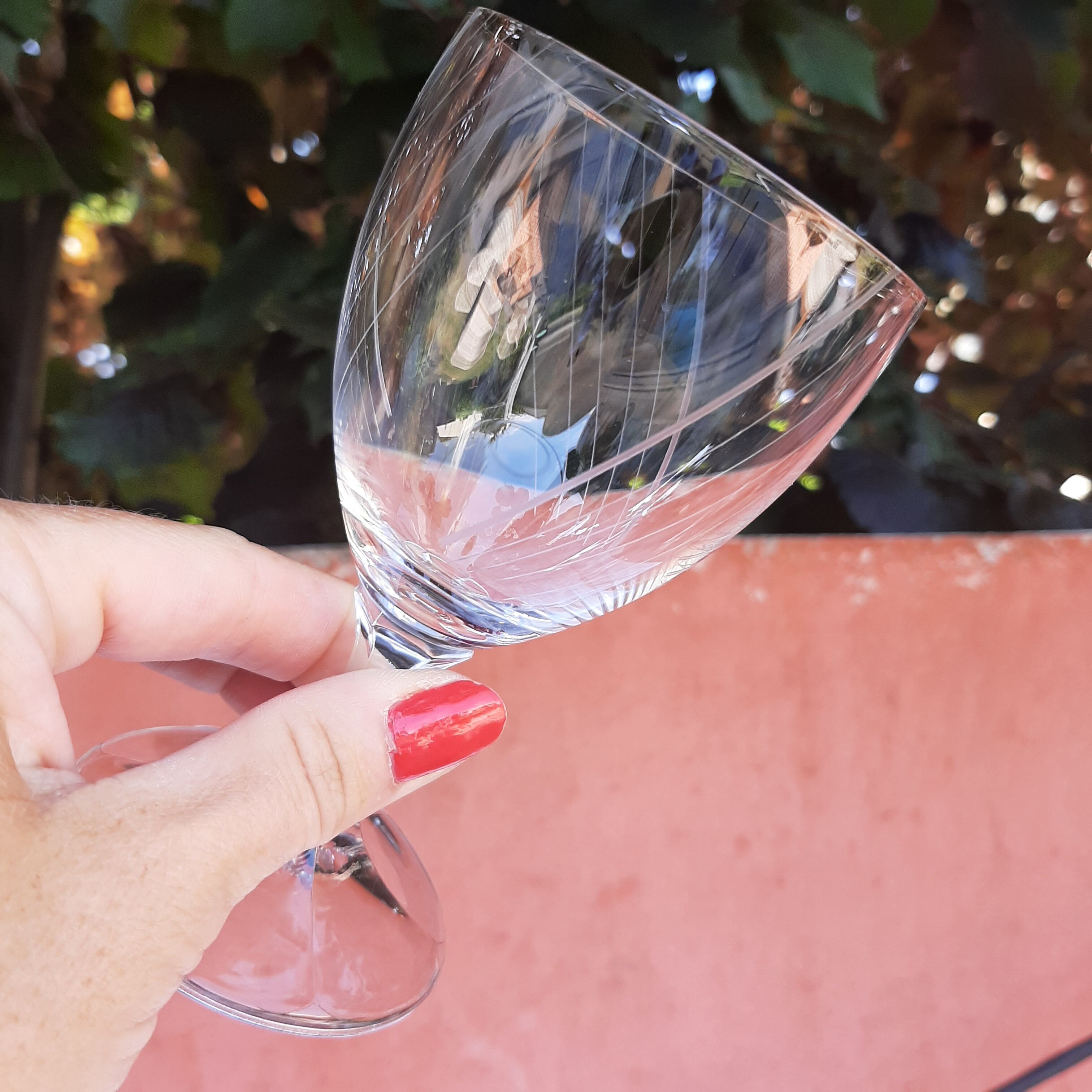 Wine glasses engraved in vintage crystalline