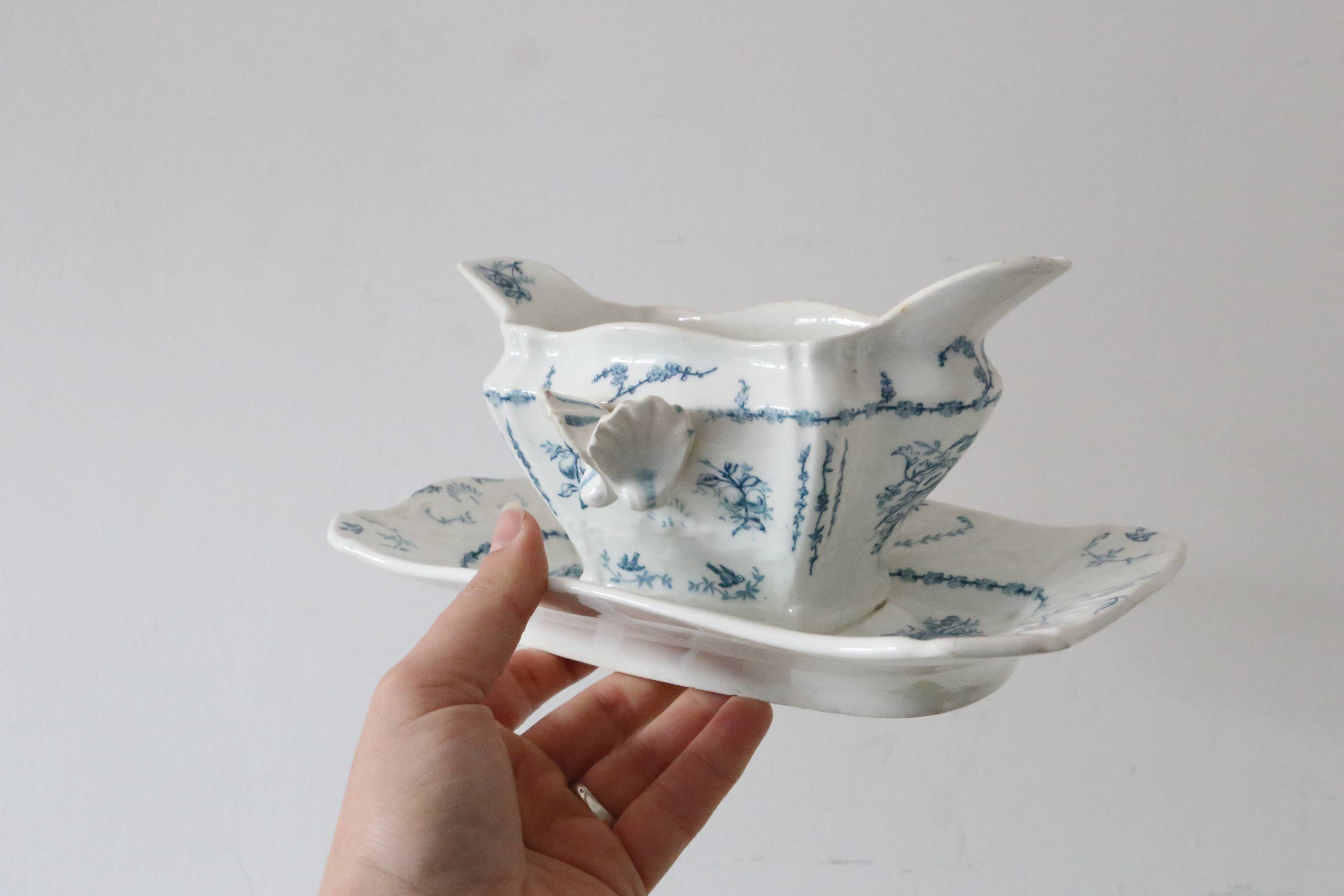 Pompadour ironstone sauceboat, Clairefontaine factory