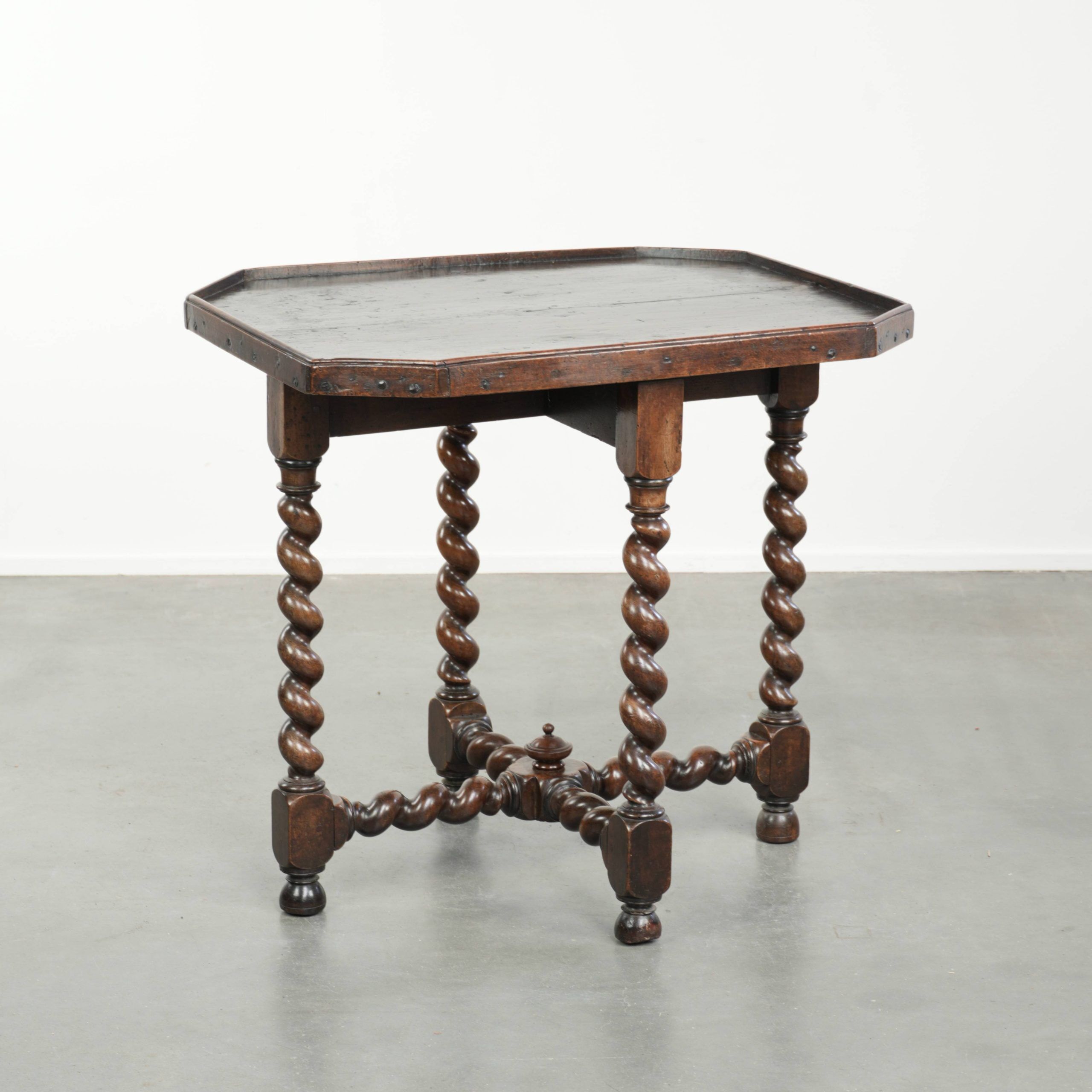 Antique English walnut side/center table with turned legs from around 1680