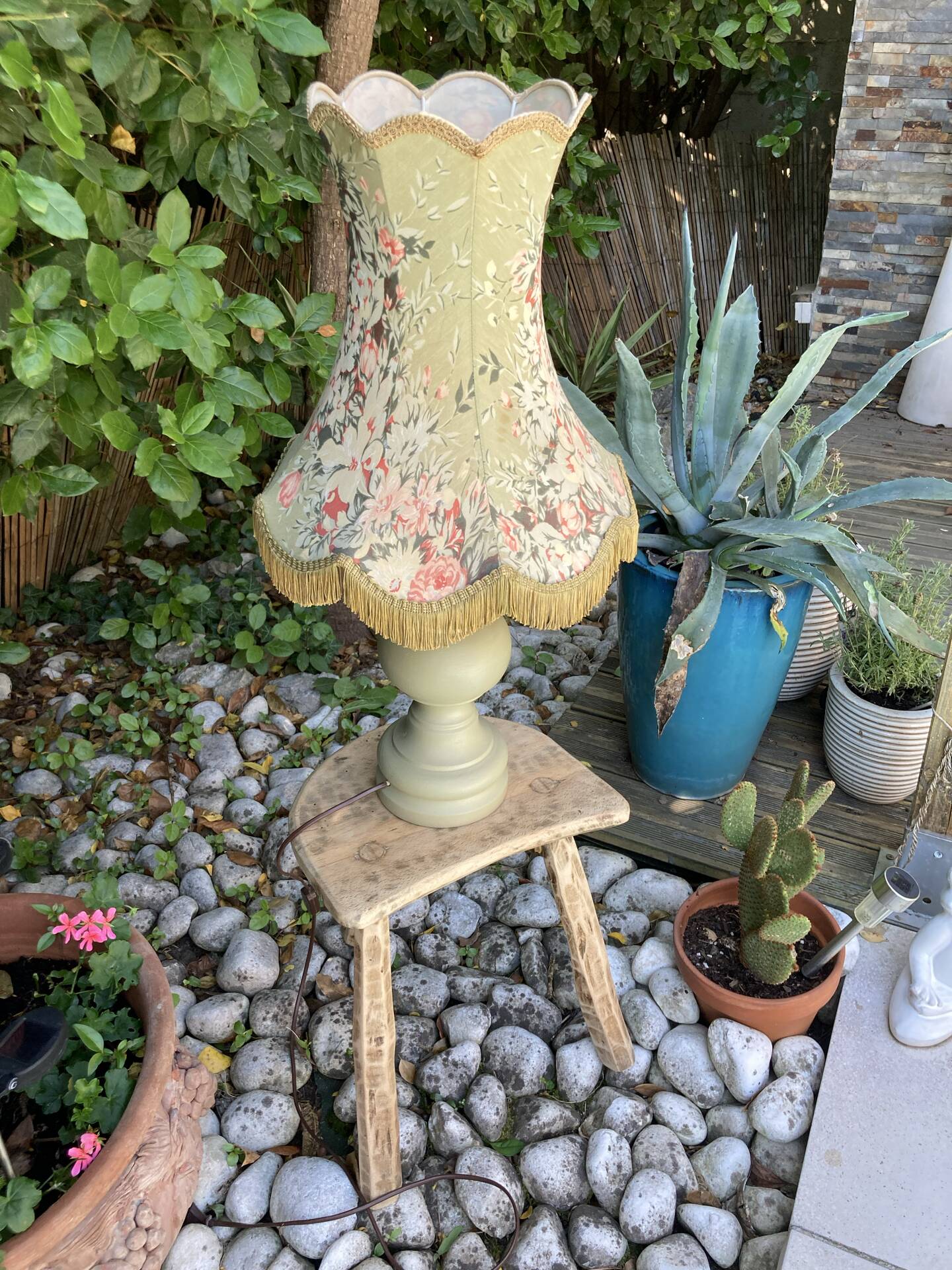 Vintage lamp 🌸 floral / naturalist lampshade