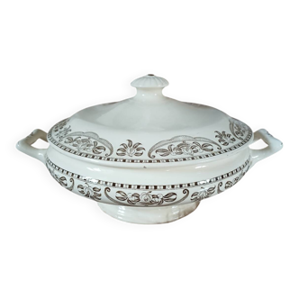 Antique soup tureen in Longchamp ironstone.