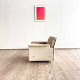 Fauteuil design 620 en cuir suédé beige par Dieter Rams, Vitsœ, Mid-Century