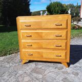 Compass-legged chest of drawers