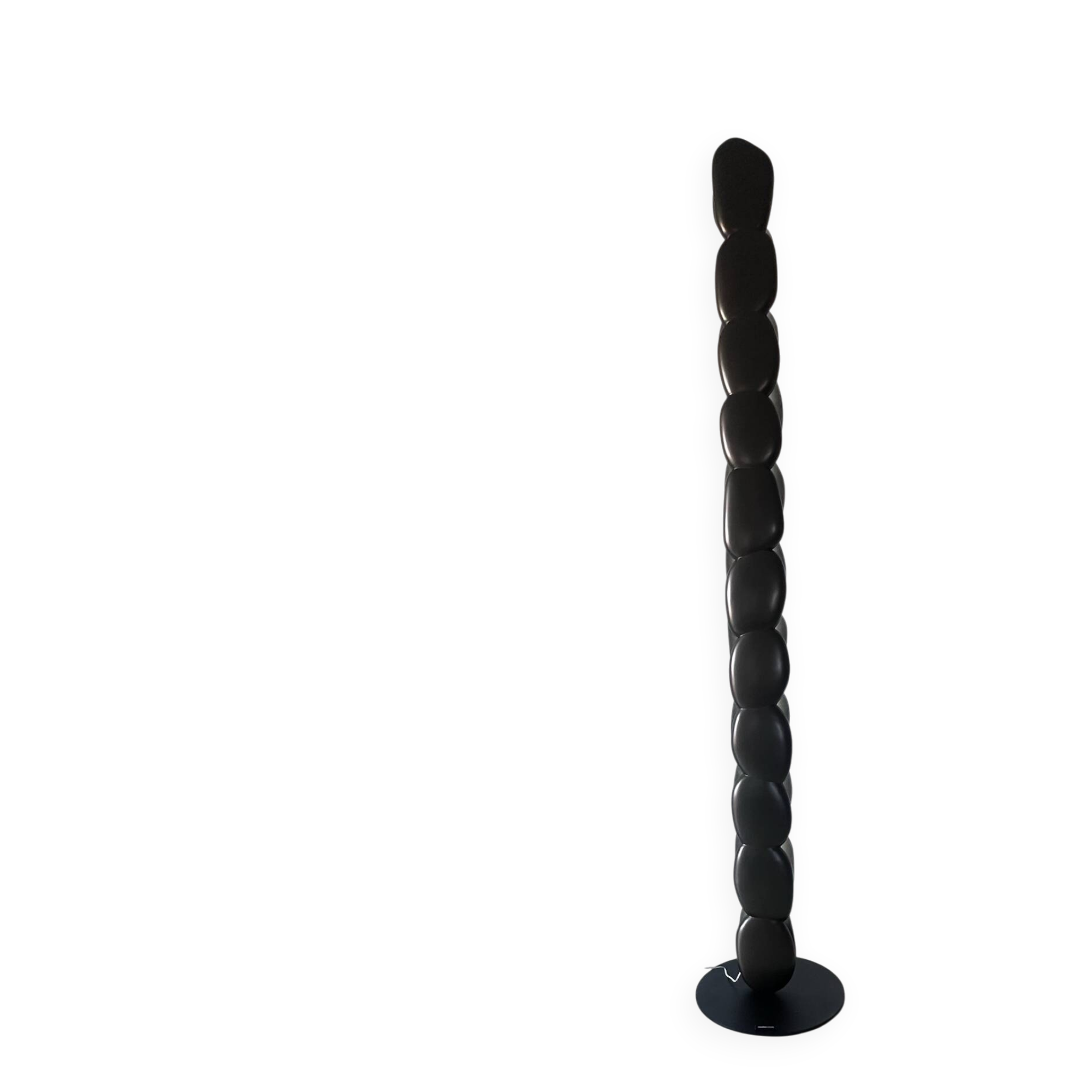Canon of rifle GM Francis lamp post