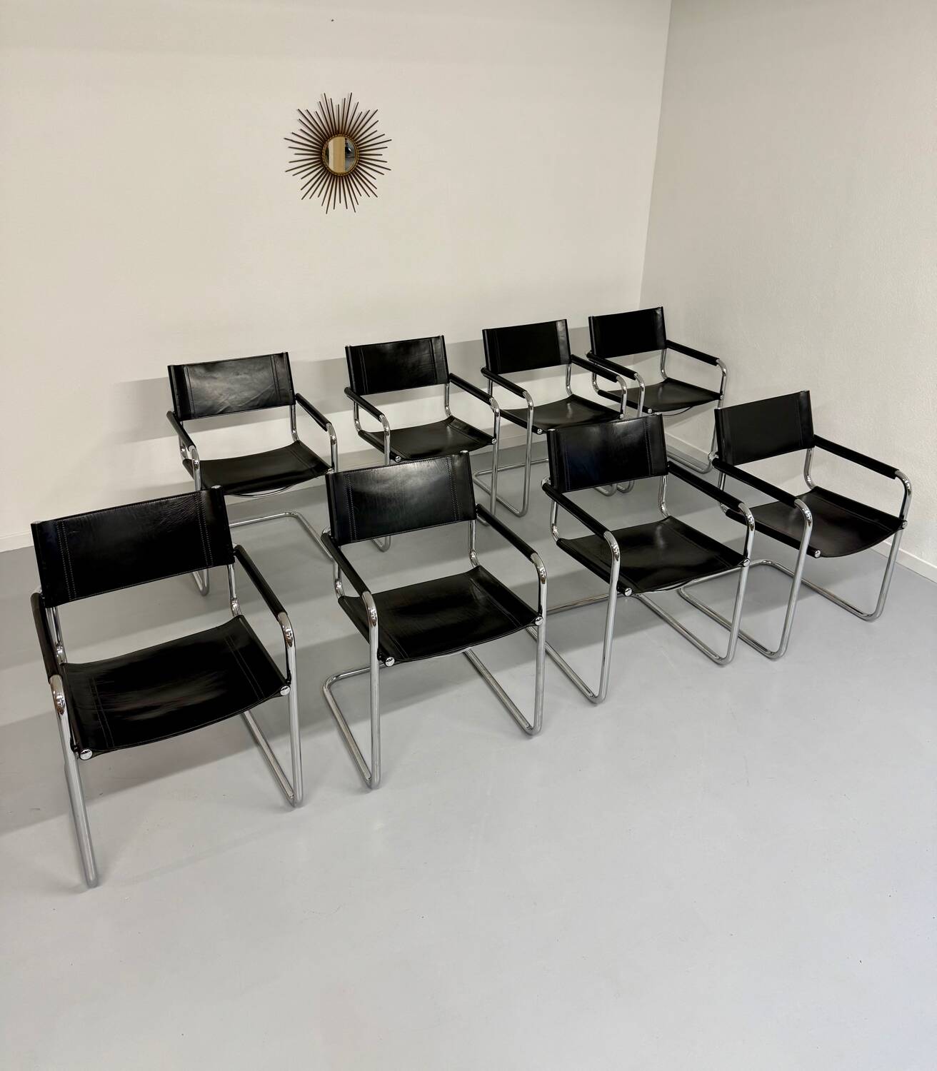 Lot 8 chaises tubulaire style MG5 Grassi en cuir noir vintage 1980