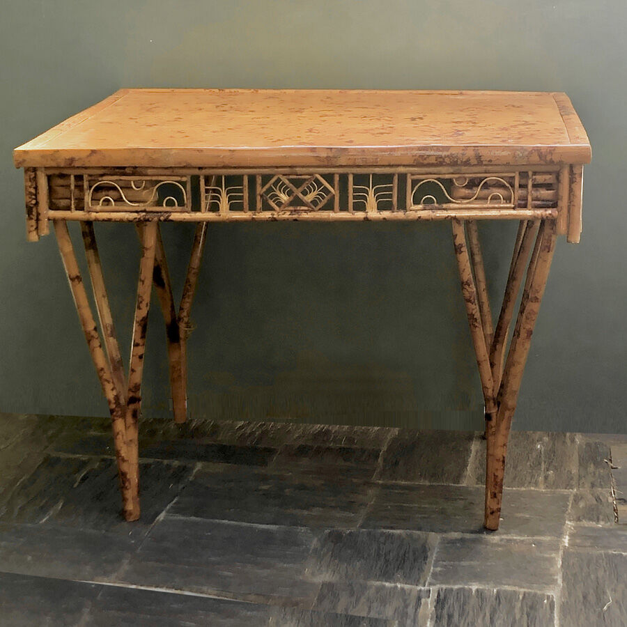 Table ou bureau vintage art deco en bambou
