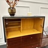 Bar cabinet with compass feet