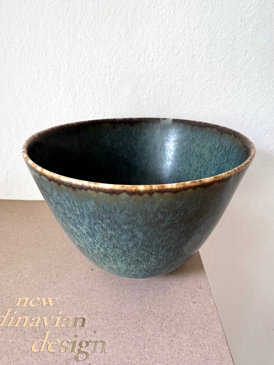 Large Swedish Aru Harfur glazed stoneware bowl by Gunnar Nylund for Rörstrand, 1960s