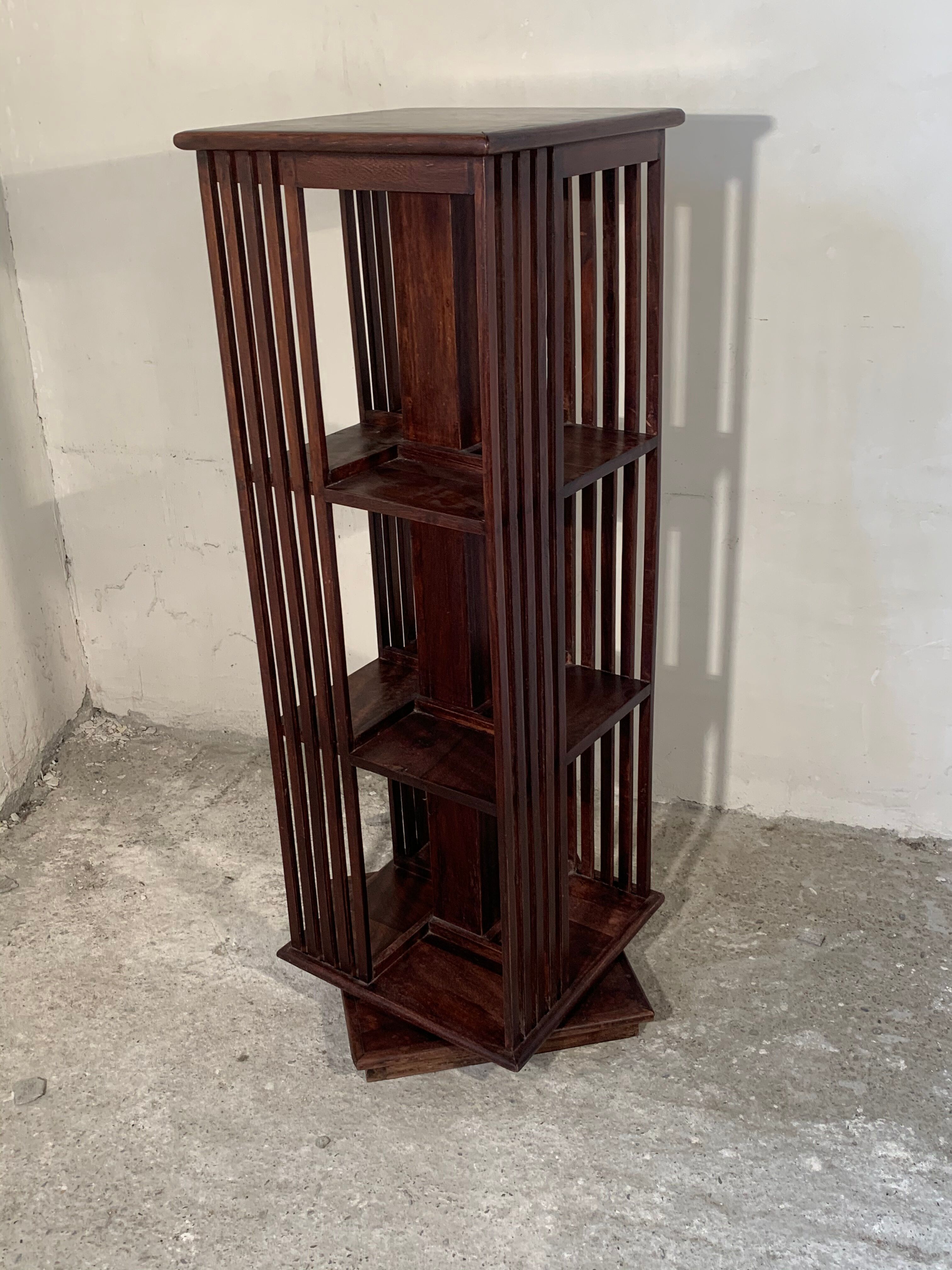 Mahogany revolving bookcase large model early twentieth century