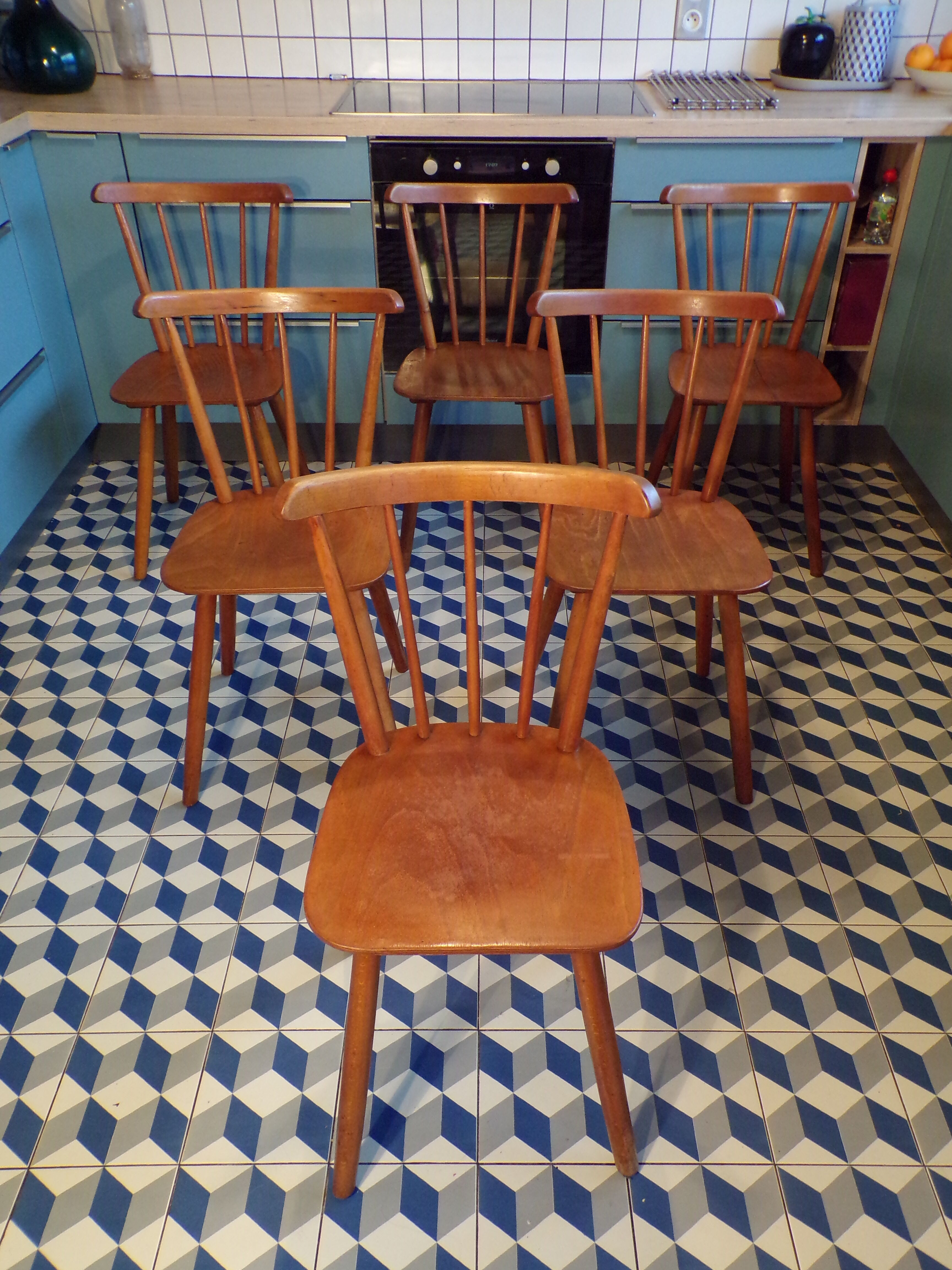 Set 6 Scandinavian chairs