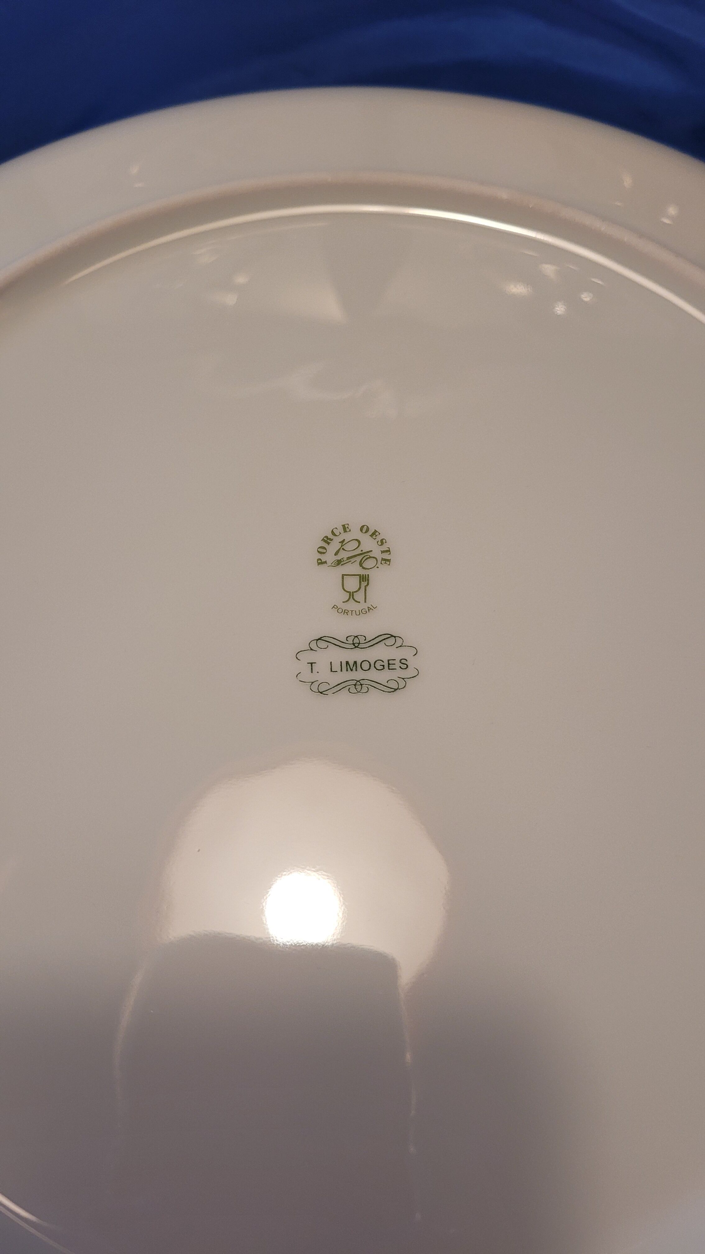 Set pie dish and dessert cutlery