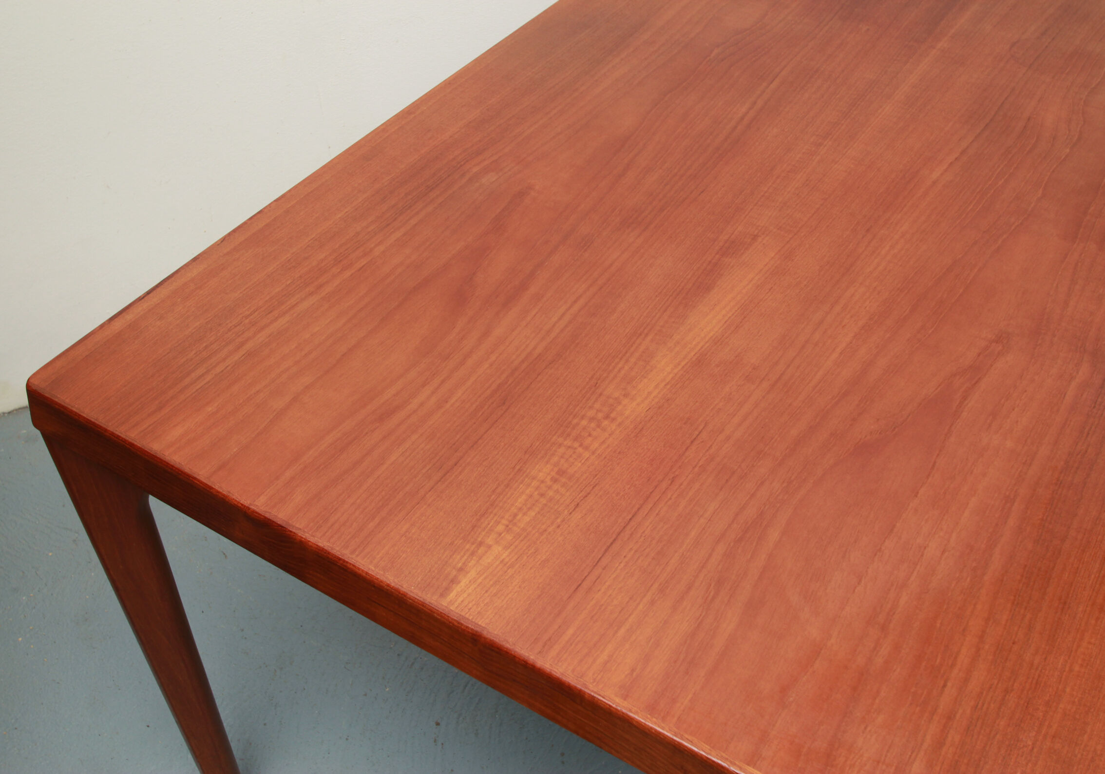 Table à manger extensible danoise des années 1960 en teck