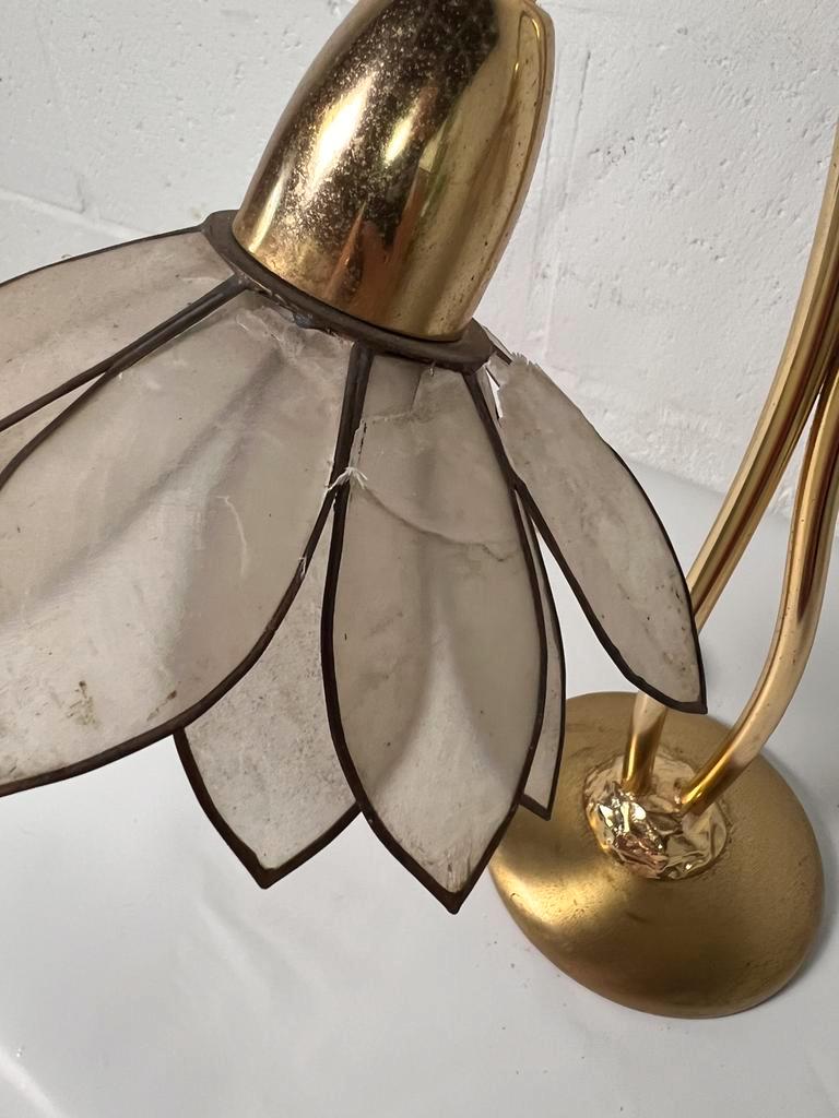 Vintage double flower table lamp golden