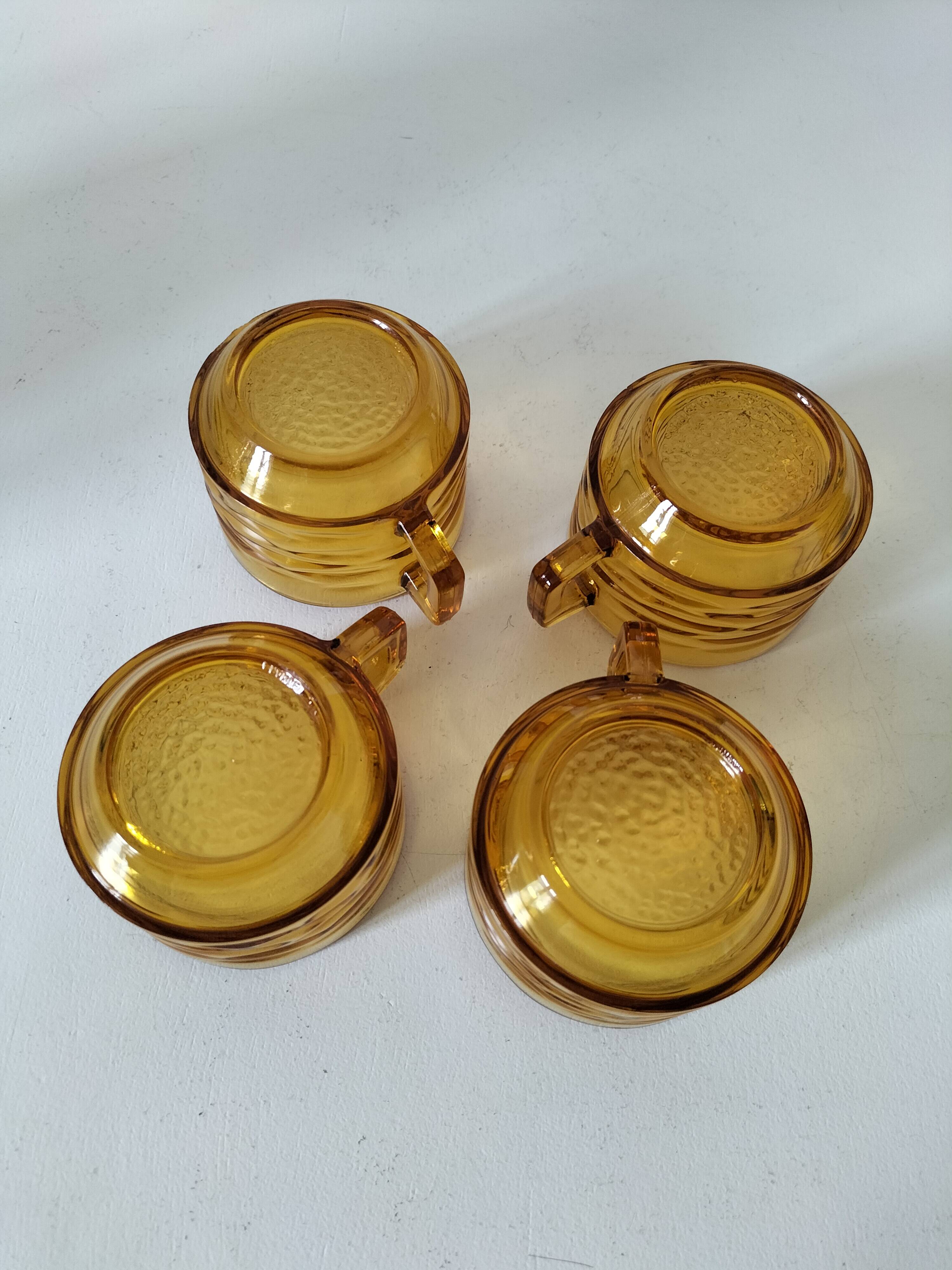 Set of 4 vintage amber glass mugs with textured 70s design