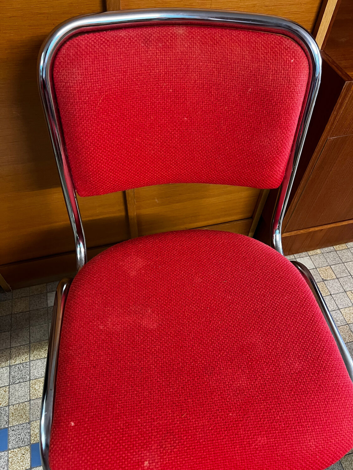 Set of 4 visitor chairs