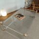 Table XL Laiton massif et Plexiglas-Style Jansen 1970
