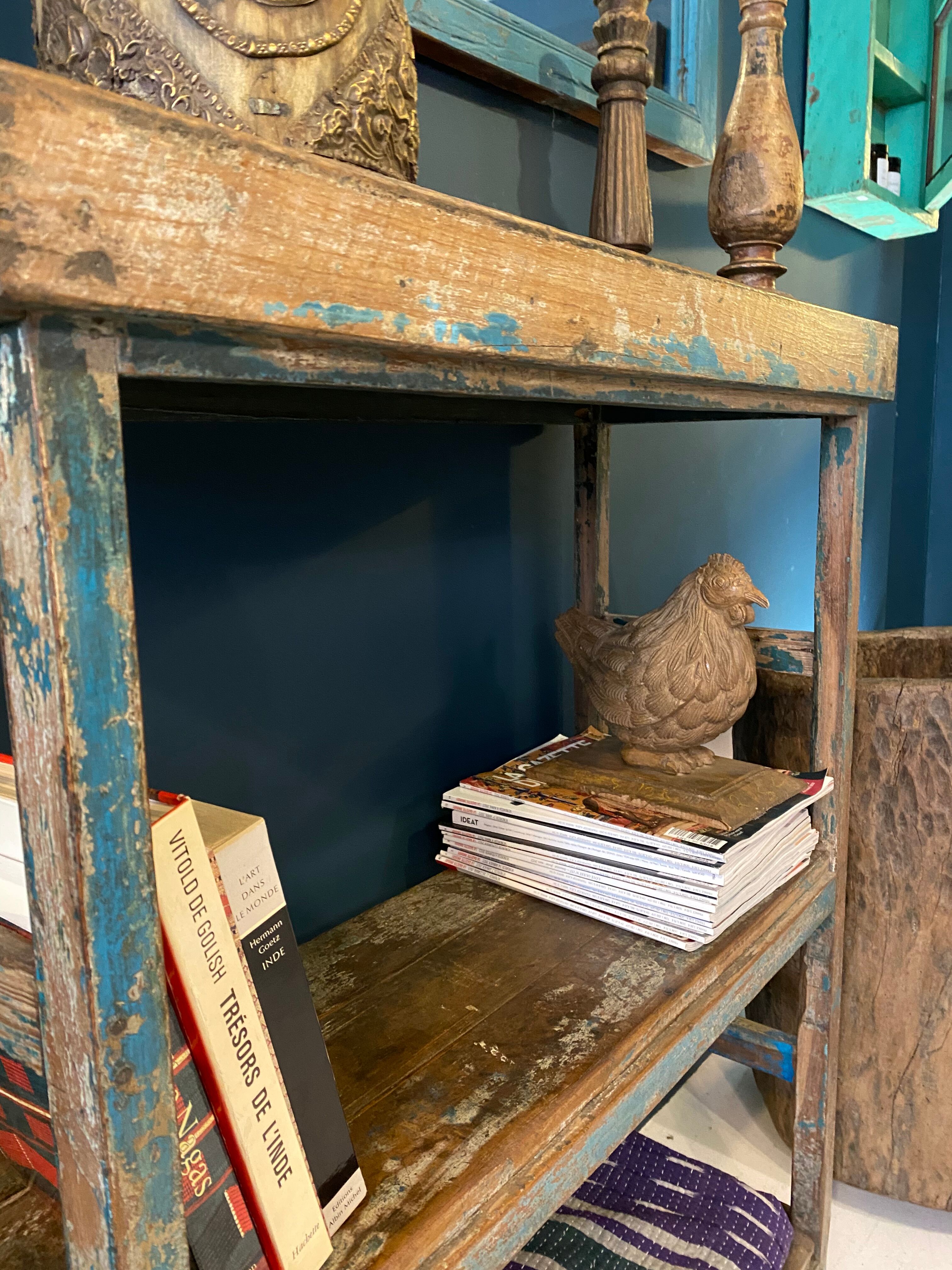 Green patinated teak floor