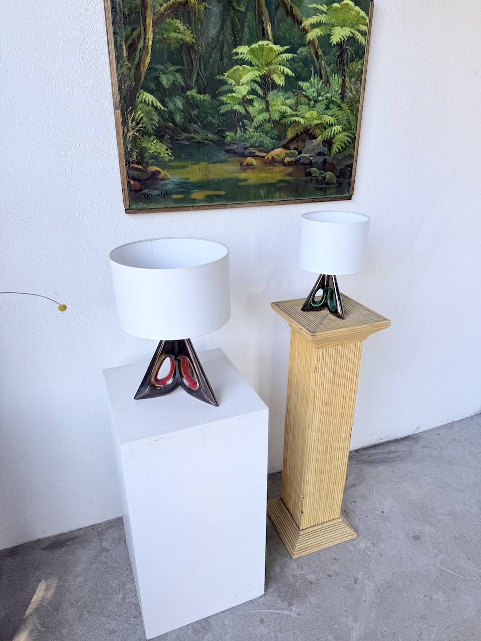 Paire de lampes céramiques forme libre triangle