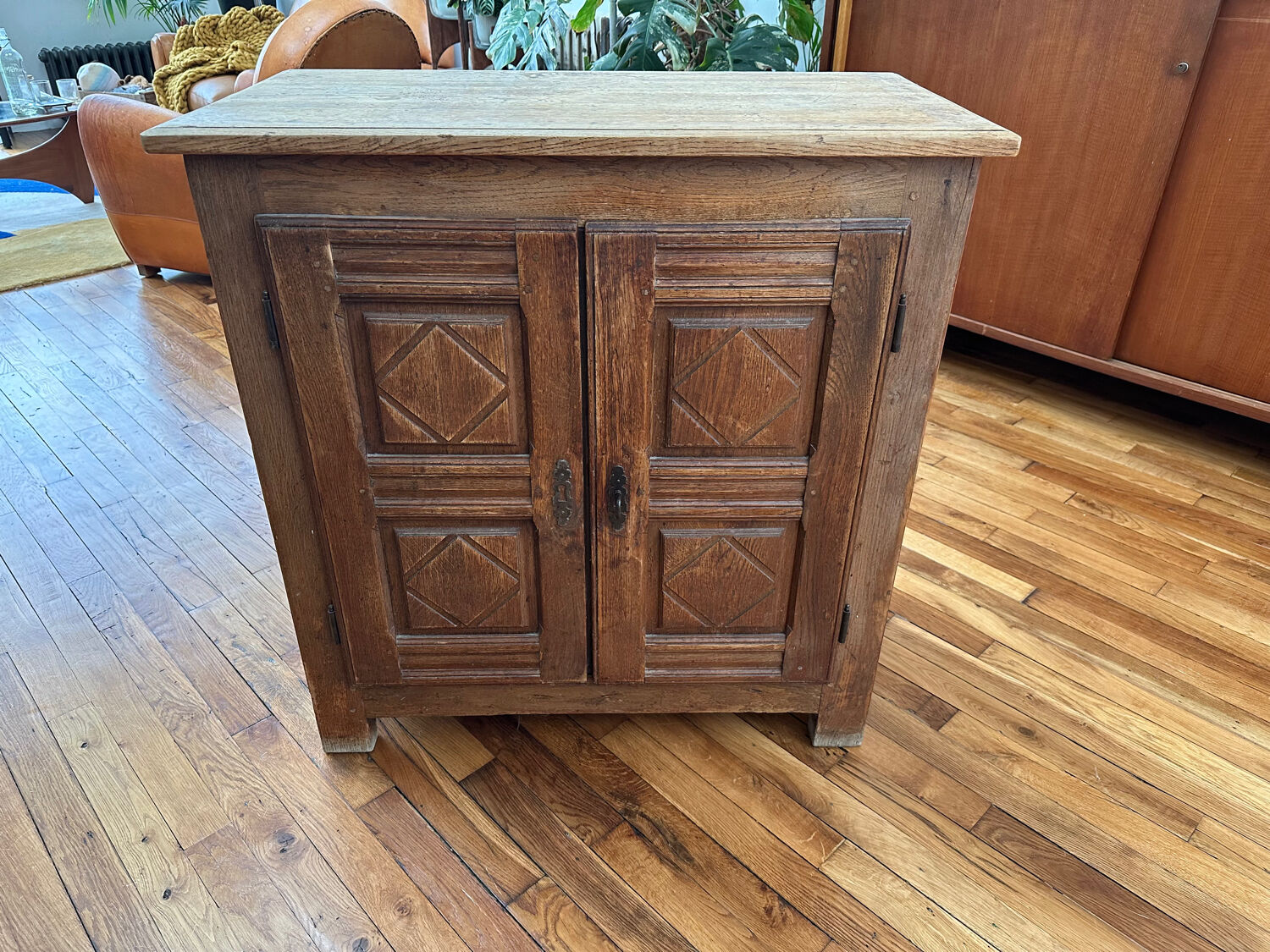 Petit buffet ancien