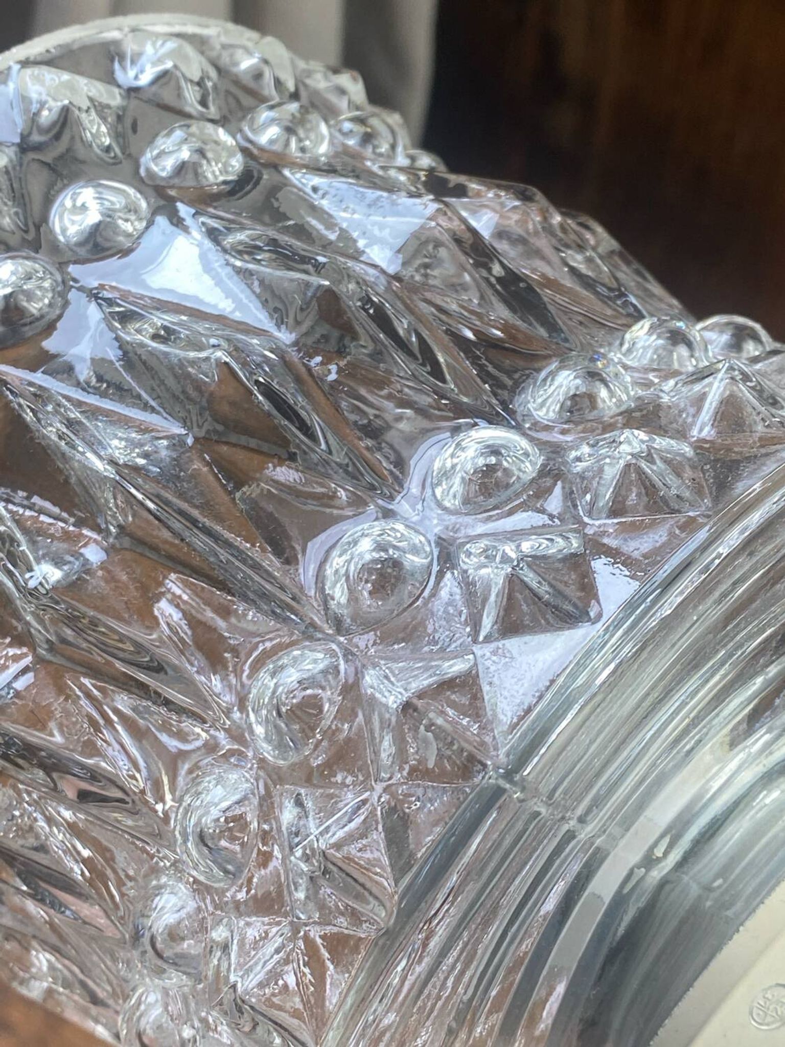 Suspension, baladeuse en verre moulé
