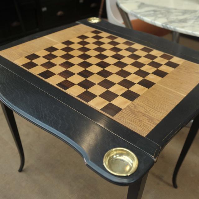 Table has oak games 1930