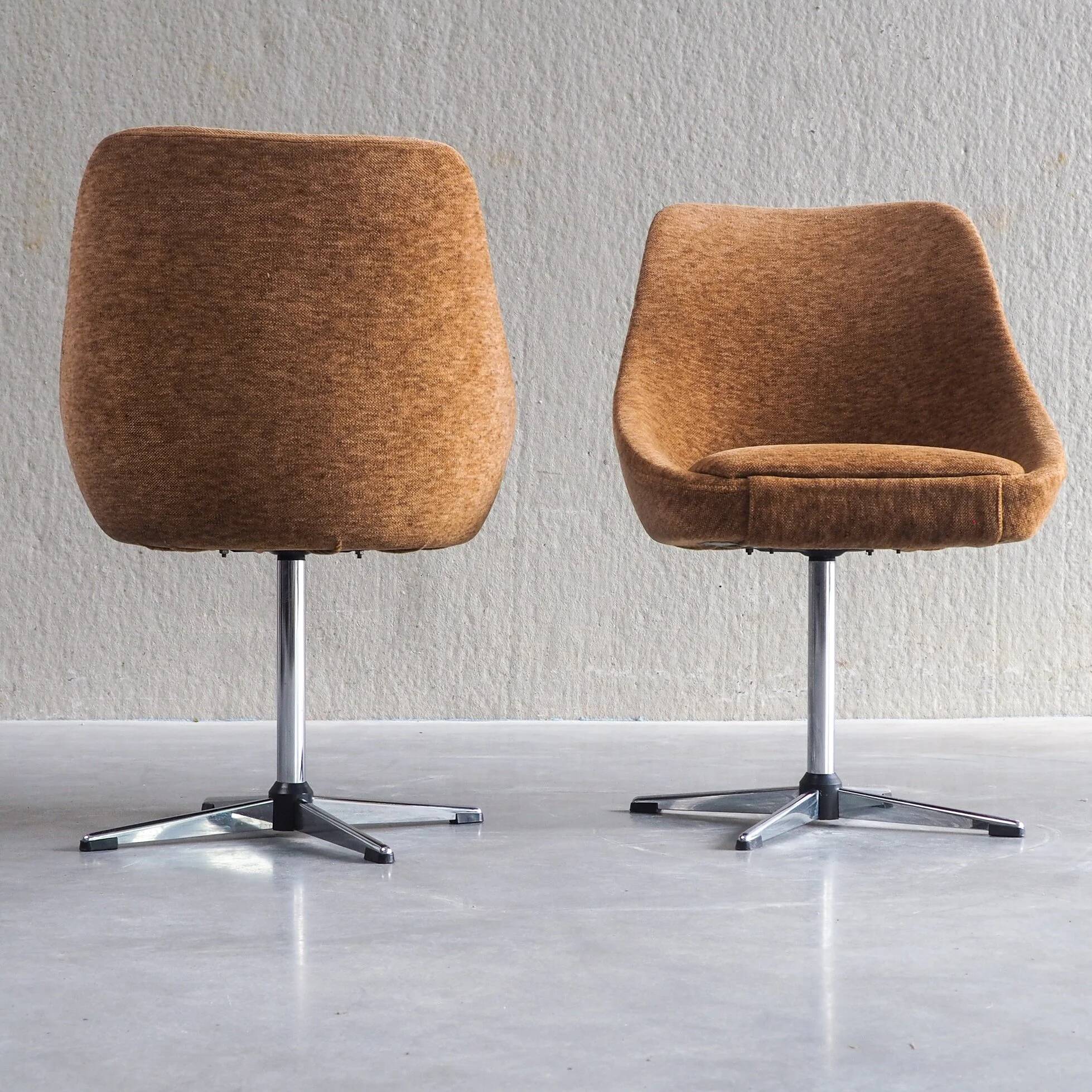 Set of 2 mid-century modern cocktail chairs