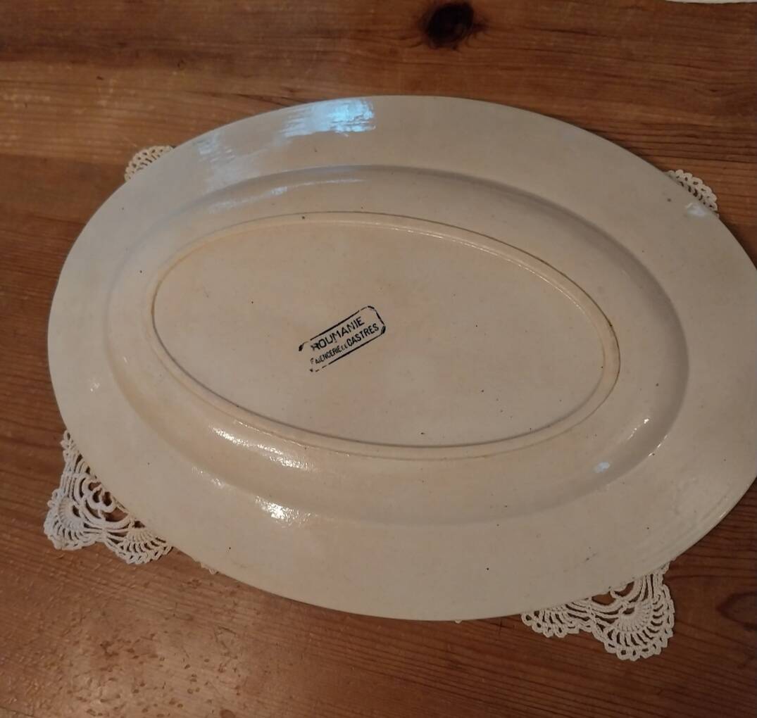 Old oval iron earthenware dish from Castres