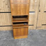 Yeck vintage Scandinavian hi-fi shelf unit