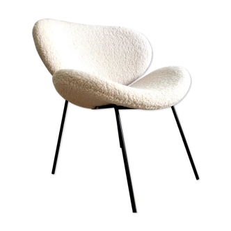 Contemporary design armchair in sheepskin