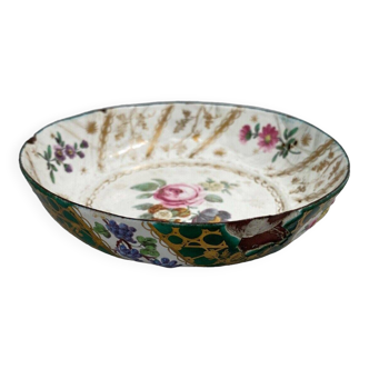 Enameled cup on copper 18th or 19th century floral decoration