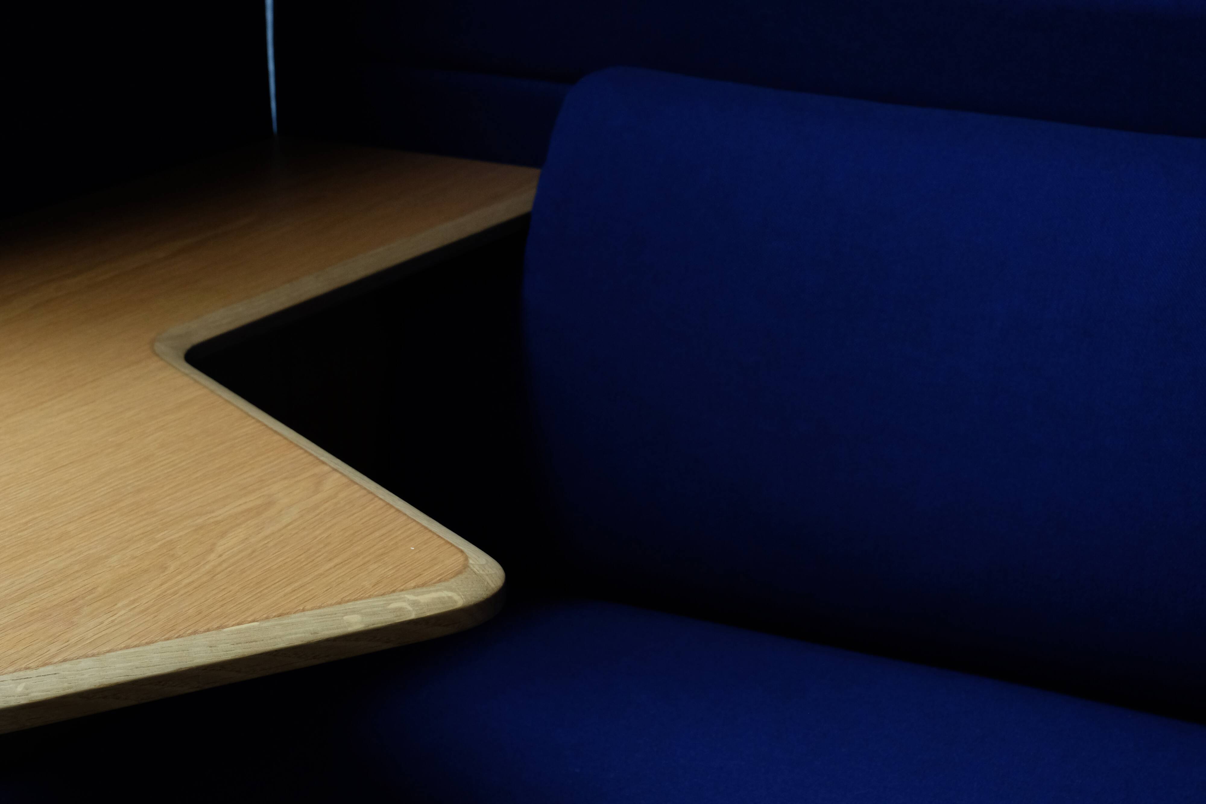 Alias high back work chair 869 design PearsonLloyd