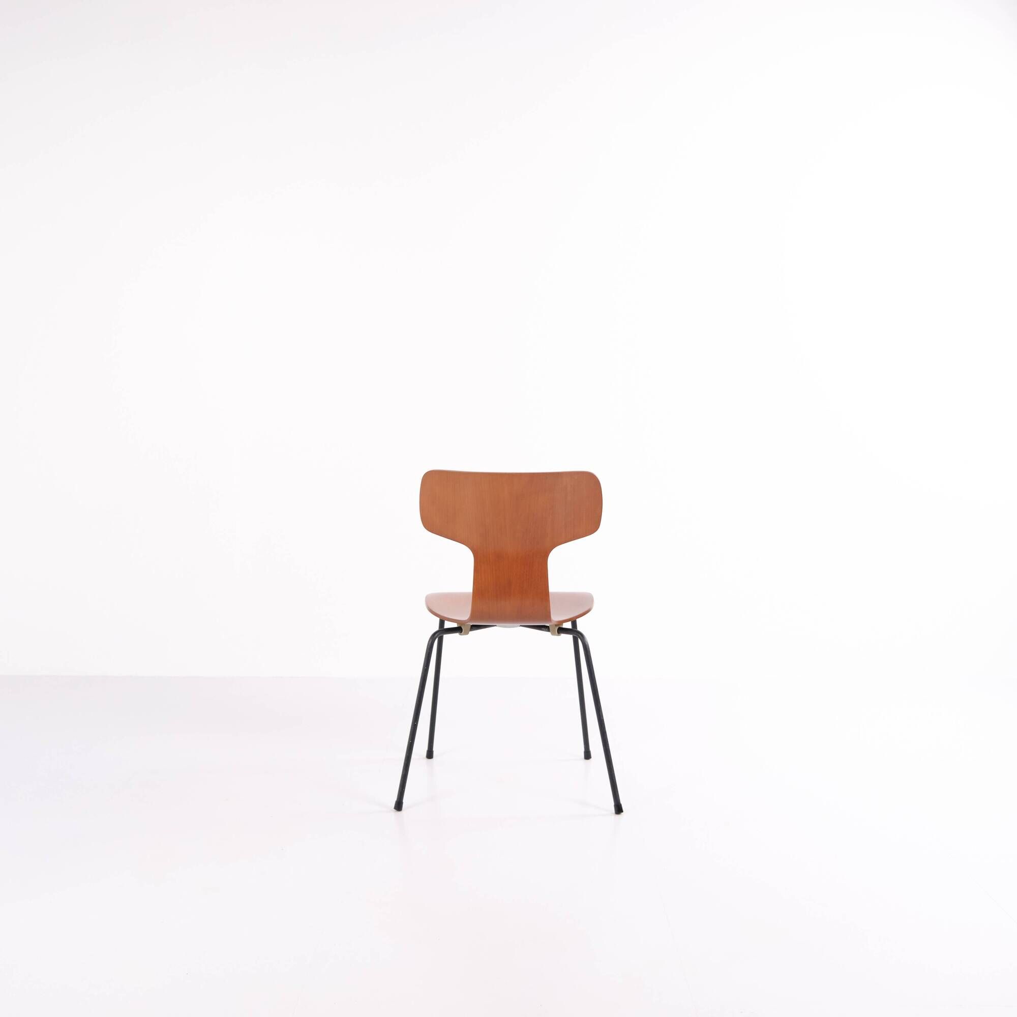 Set of 6 dining chairs – T-Chair / Hammer Chair – Model 3103 – Fritz Hansen