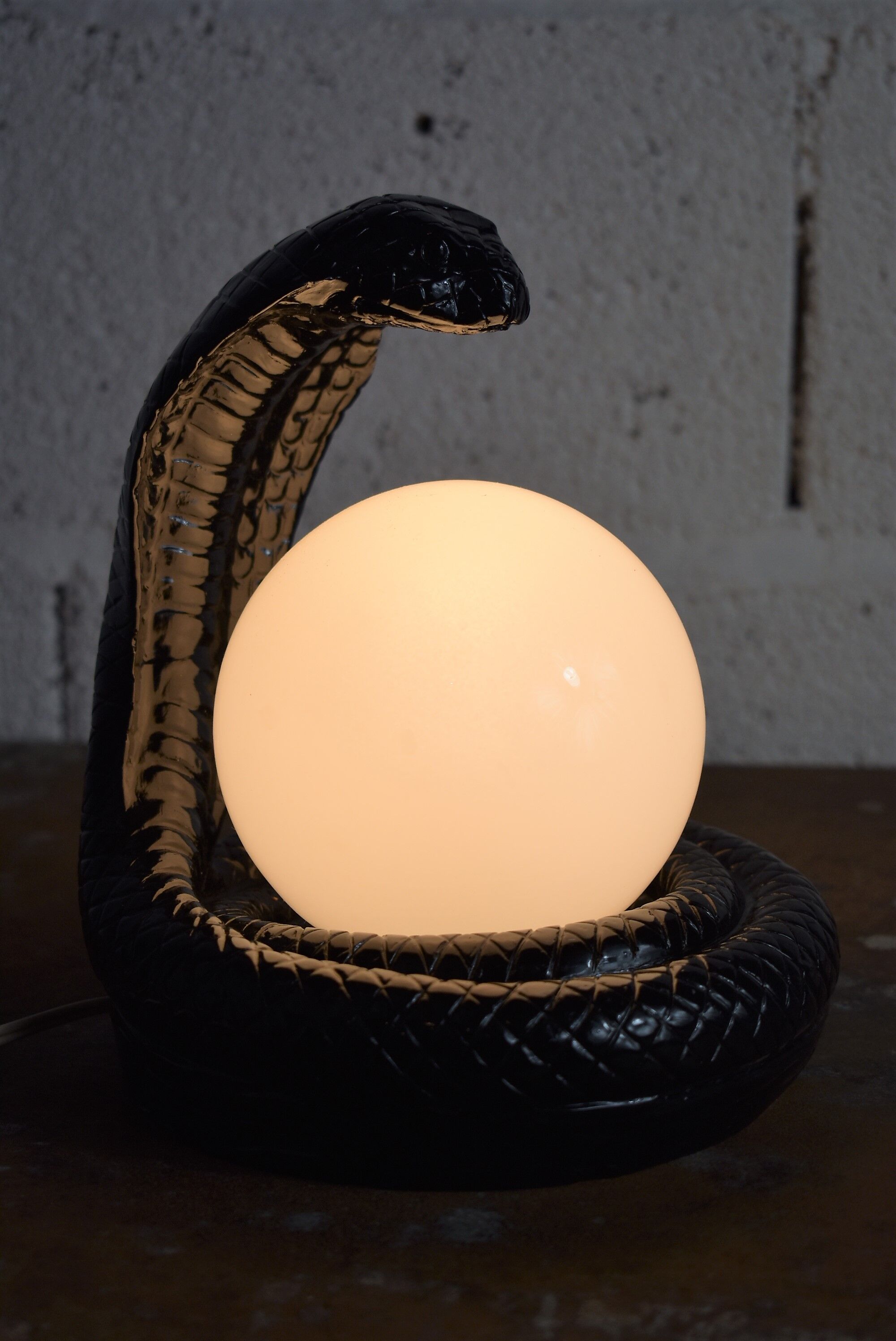 Vintage cobra lamp in black resin