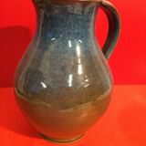 Sandstone pitcher