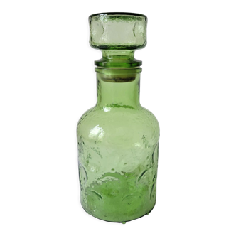 Carafe en verre vert bubbles