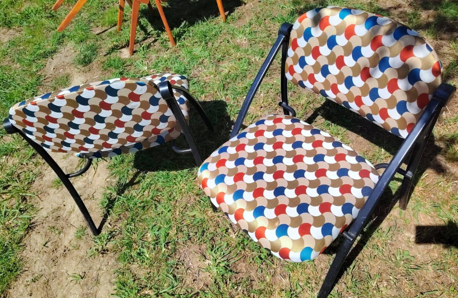 2 chairs from the 1980s