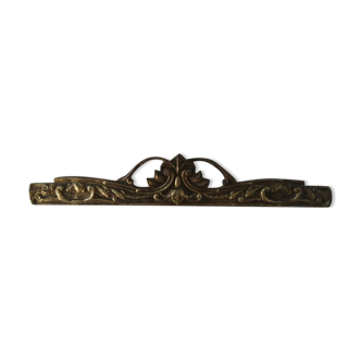 Fronton in bronze