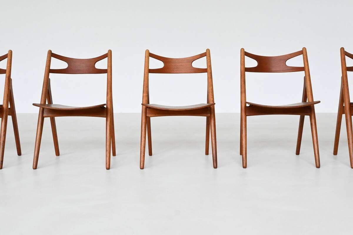 Hans Wegner Sawbuck CH29 dining chairs Carl Hansen & Son Denmark 1952