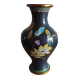 Chinese enamel vase