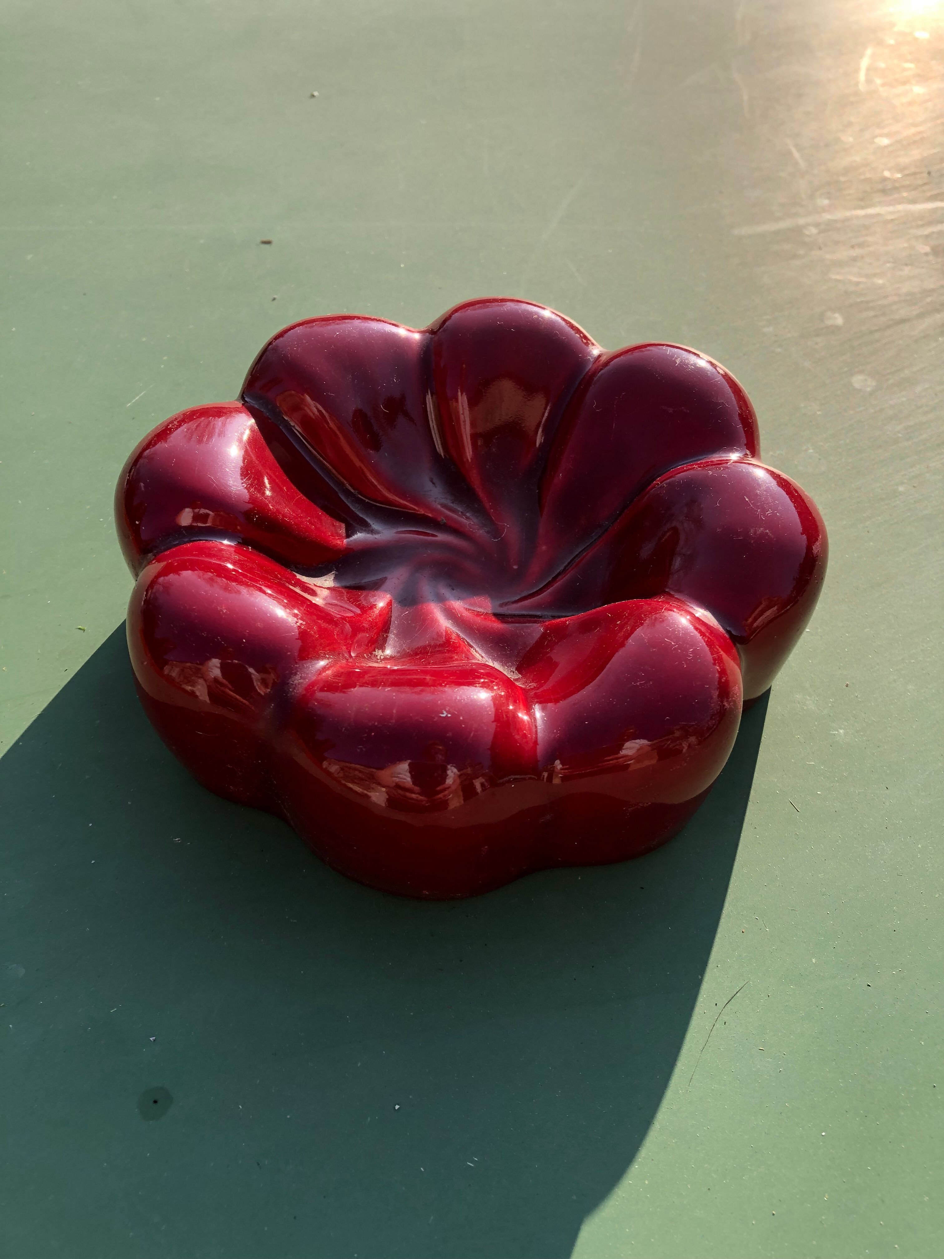 Bordeaux ceramic ashtray / brick